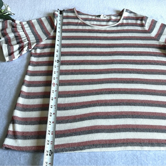 Pleione Sz XL Striped Top Short Bell Sleeve Ruffle - Picture 3 of 8
